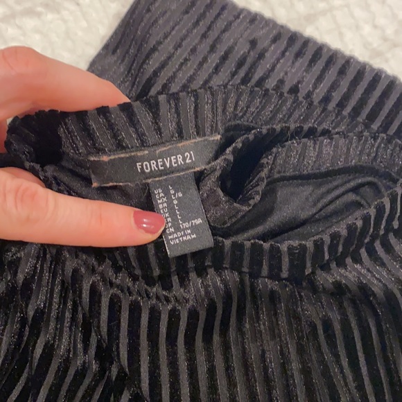 Forever 21 Velvet Ribbed Stretch Bell Bottom Pants - Picture 4 of 4